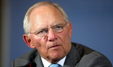 Bundestagspräsident Wolfgang Schäuble kritisiert Diskussion um die Auflage von Corona-Bonds