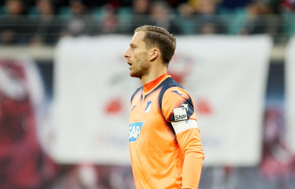 Torwart Oliver Baumann von der TSG Hoffenheim sieht Stammplatz nicht gefährdet