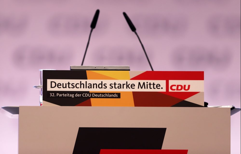 Umfrage: CDU/CSU und Grüe leit abgeschwächt