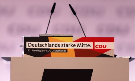 Umfrage: CDU/CSU und Grüe leit abgeschwächt
