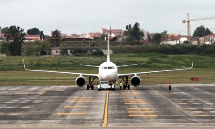 Sekundärmigration auf dem Luftweg: Warnung der Behörden