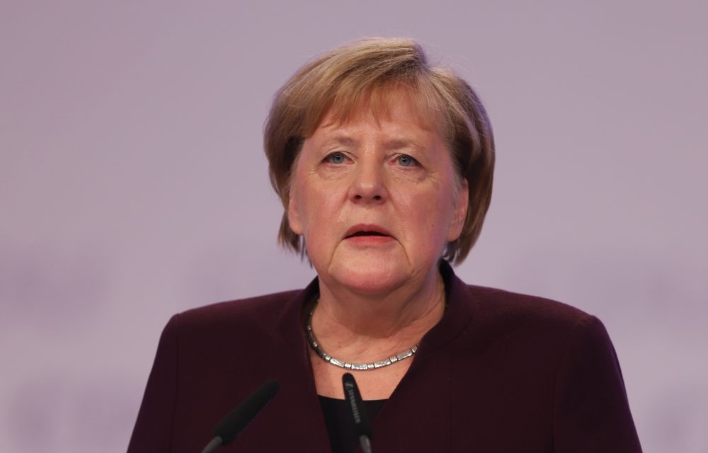 Bundeskanzlerin Angela Merkel verfolgt die Genesung von Alexej Nawalny
