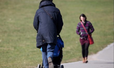 Durchschnittsalter der Eltern beim ersten Kind steigt weiter an