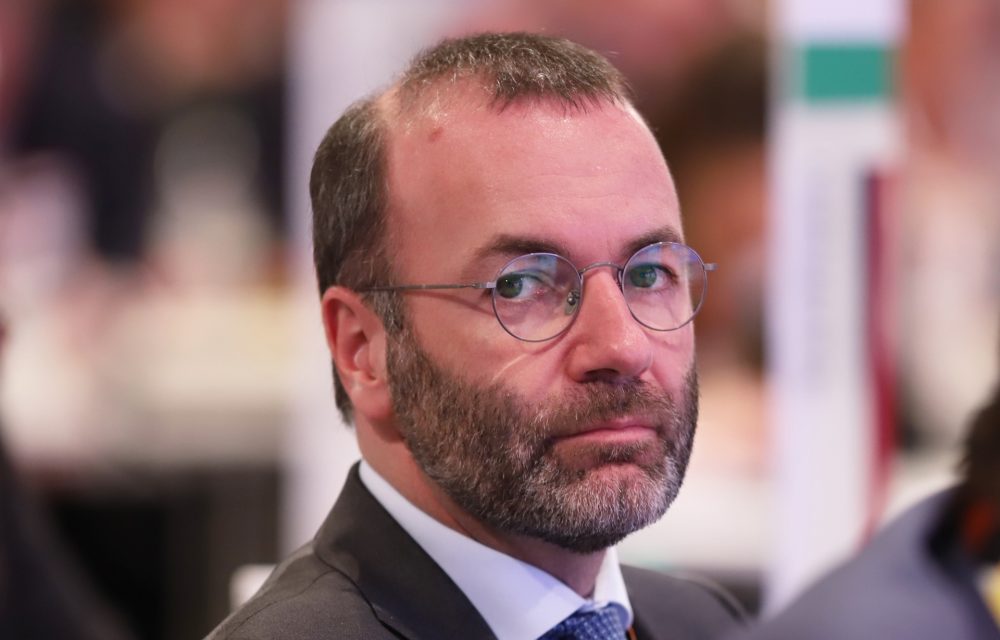 Fraktionschef der EVP kritisiert die Veto-Drohung von Ungarn und Polen
