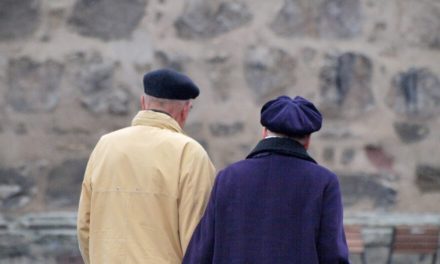Rentnerinnen und Rentnern in Deutschland geht es finanziell besser