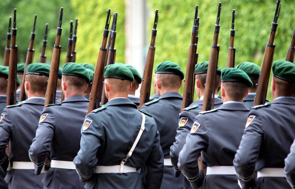 Bundespräsident warnt vor „freundlichem Desinteresse“ an der Bundeswehr