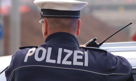 Bundesweit sucht die Polizei 475 untergetauchte Rechtsextremisten