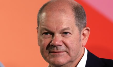 Handelsverband kritisiert Olaf Scholz