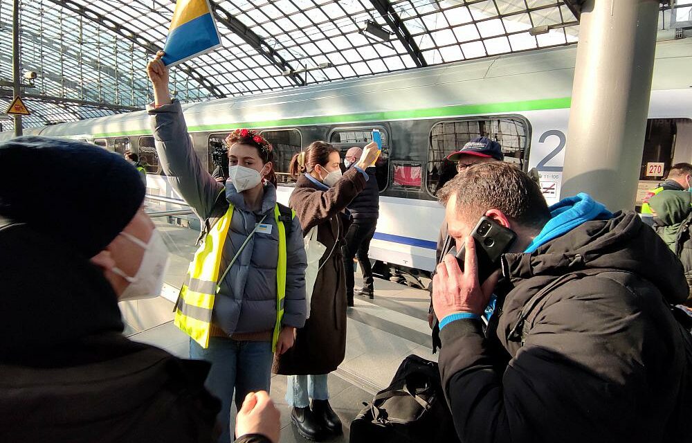 Laut Katja Kipping ist der Hauptbahnhof von Berlin an der Belastungsgrenze