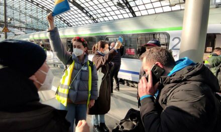 Laut Katja Kipping ist der Hauptbahnhof von Berlin an der Belastungsgrenze