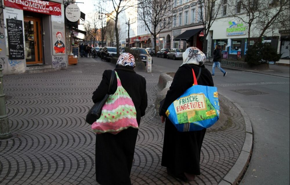 Beauftragte für Menschenrechte will für die feministische Politik mehr finanzielle Mittel