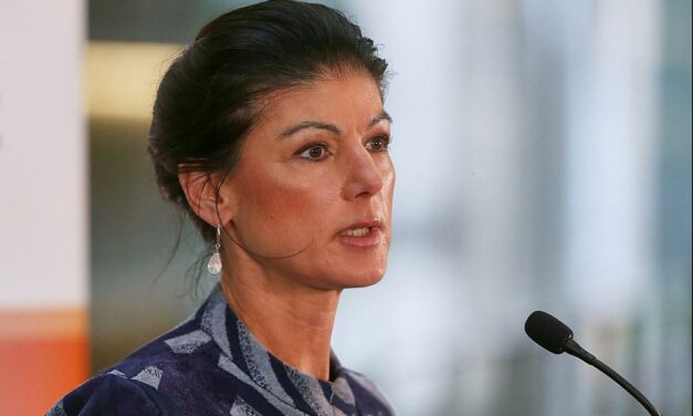 Sahra Wagenknecht spricht sich klar gegen Einsatz deutscher Soldaten in der Ukraine aus