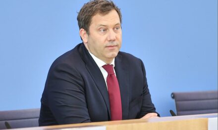 Klingbeil: Steuererhöhungen als Option bei Haushaltslücke offen