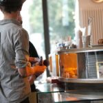 Rückgang der Umsätze im deutschen Gastgewerbe im ersten Halbjahr 2025