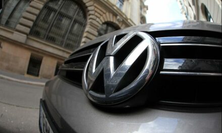 Bosch und Volkswagen: Automatisiertes Fahren bald für alle erschwinglich