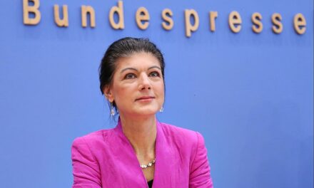 Wagenknecht verlangt Rücktritt von der Leyen nach Zollabkommen