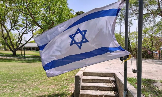 Ex-Botschafter Israels: Waffenstopp Deutschlands gegenüber Israel als ‚verhältnismäßig‘ bewertet