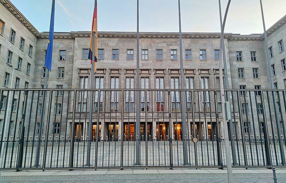 Digitalisierung im Kampf gegen Steuerhinterziehung geplant