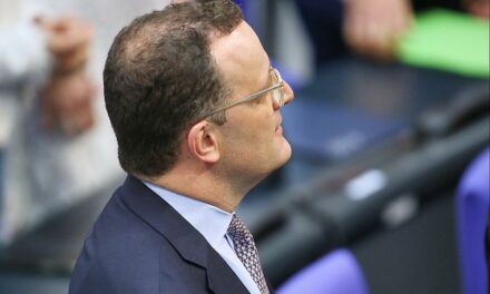 Spahn lehnt Steuererhöhungen zur Stopfung des Haushaltsdefizits ab