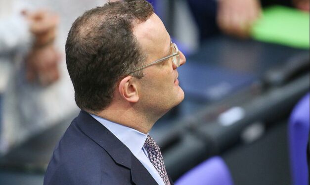Spahn lehnt Steuererhöhungen zur Stopfung des Haushaltsdefizits ab