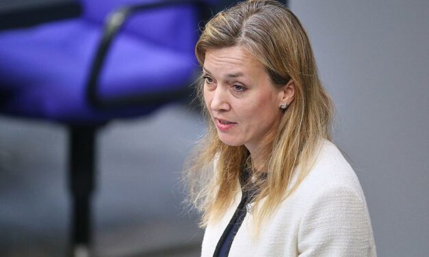 SPD-Vize lobt Merz’ außenpolitisches Engagement in Ukraine-Frage