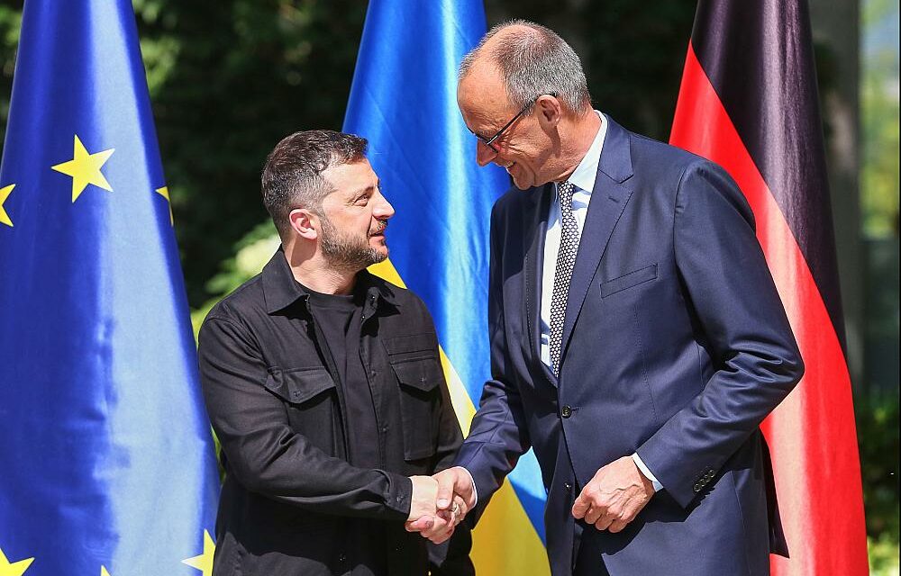 Herzlicher Empfang für Selenskyj im Kanzleramt durch Merz