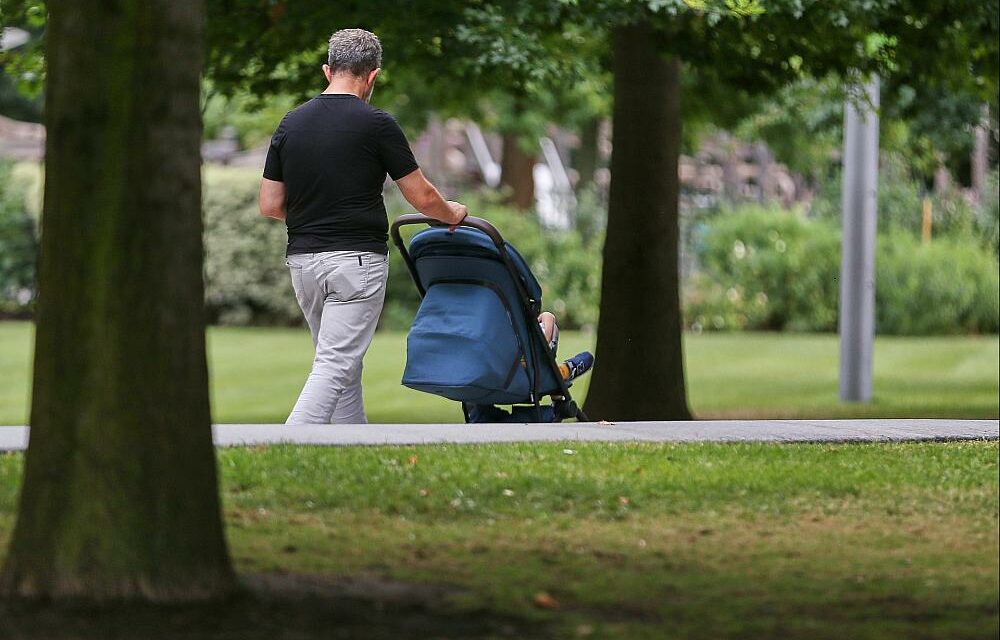 Väter wünschen sich mehr Zeit für ihre Kinder – Kommen aber selten dazu