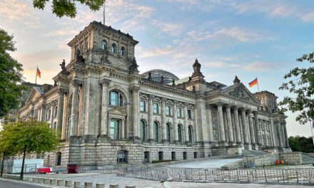 Polarisierung als politisches Instrument laut Soziologe Kumkar