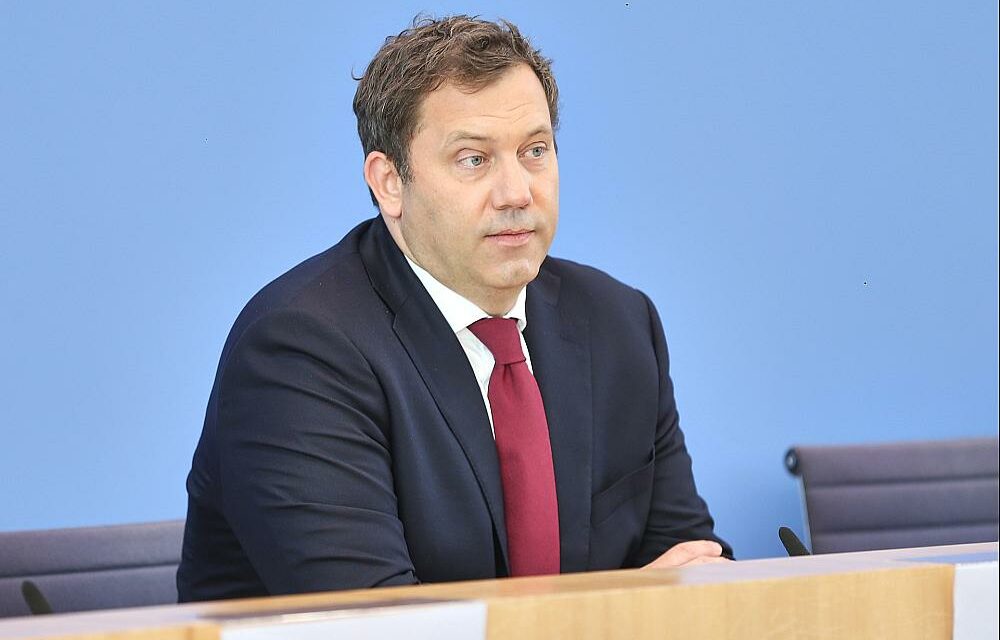 Klingbeil: Steuererhöhungen als Option bei Haushaltslücke offen