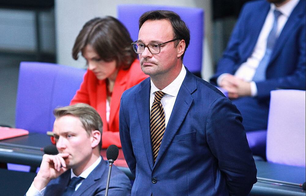 FDP-Politiker Luksic sieht Untersuchungsausschuss zur Pkw-Maut durch Anklage gegen Scheuer bestätigt