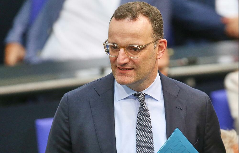 Spahn verlangt zusätzlichen Finanzzuschuss für die Pflegeversicherung
