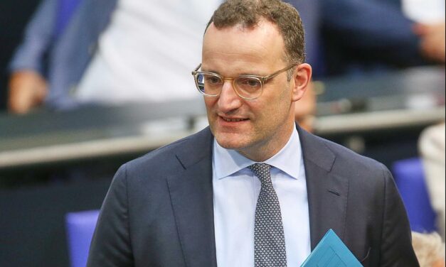 Spahn verlangt zusätzlichen Finanzzuschuss für die Pflegeversicherung